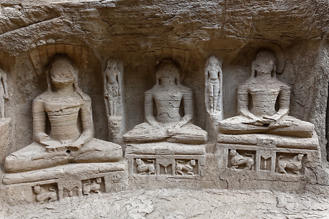 Gwalior-Statues jaïnes-014